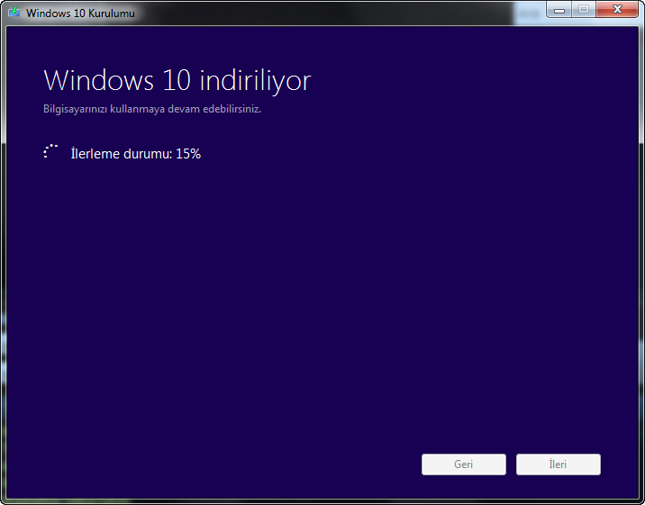 Windows 10 indiriliyor