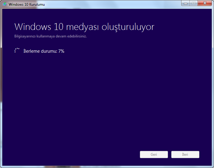Windows 10 medyası oluşturuluyor