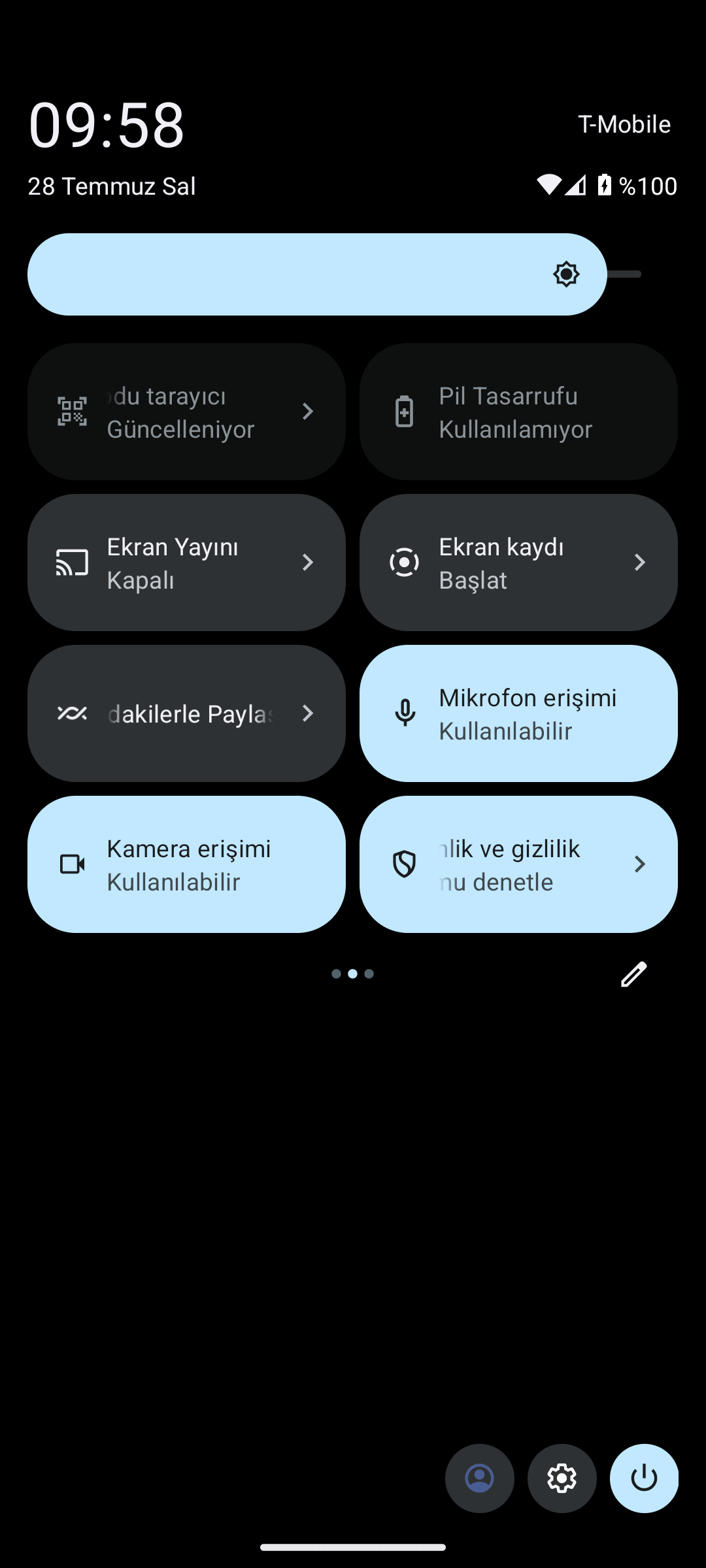 Android Hızlı Ayarlar panelinde Ekran kaydı döşemesi ve altındaki Başlat yazısı