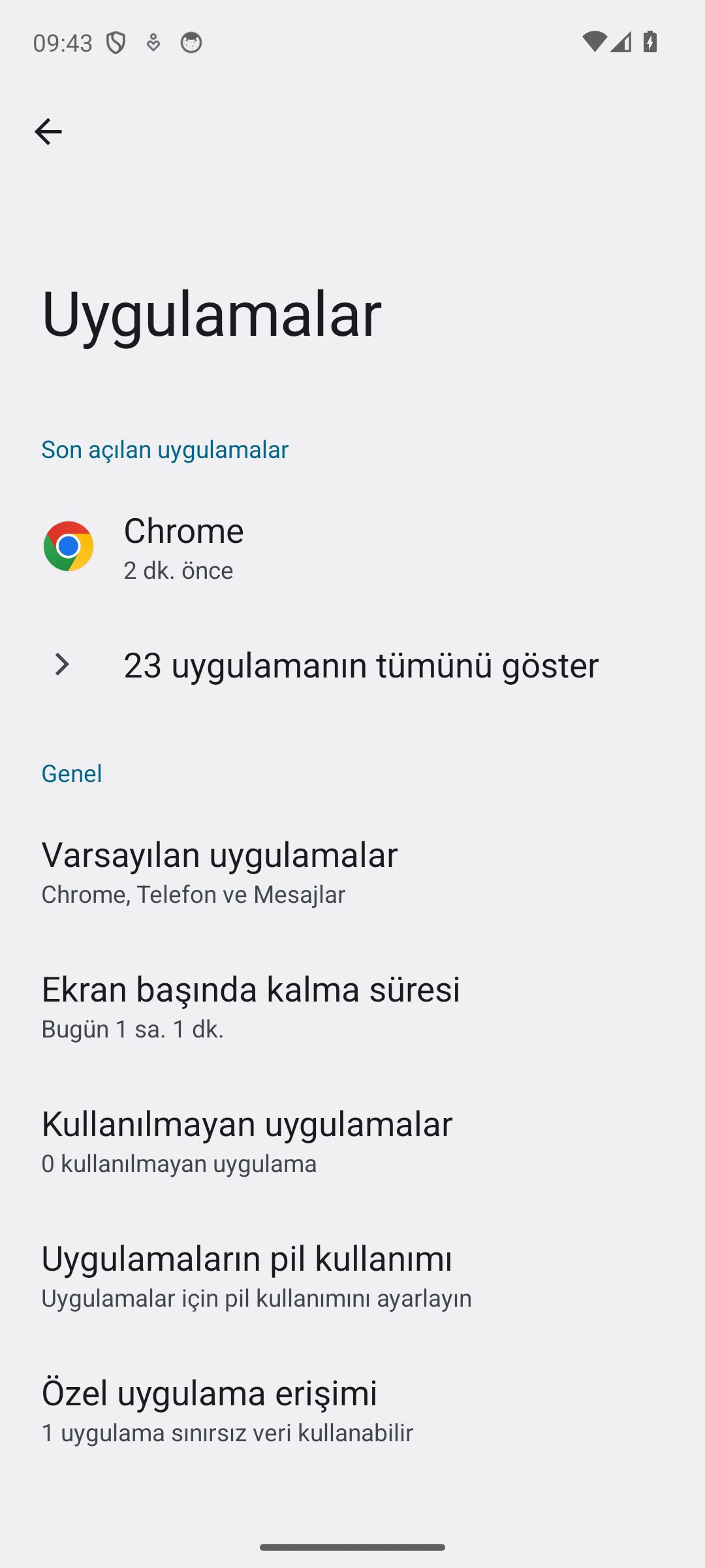 Android Uygulamalar ekranı: Genel başlığı altında Varsayılan uygulamalar satırı ve seçili uygulamalar